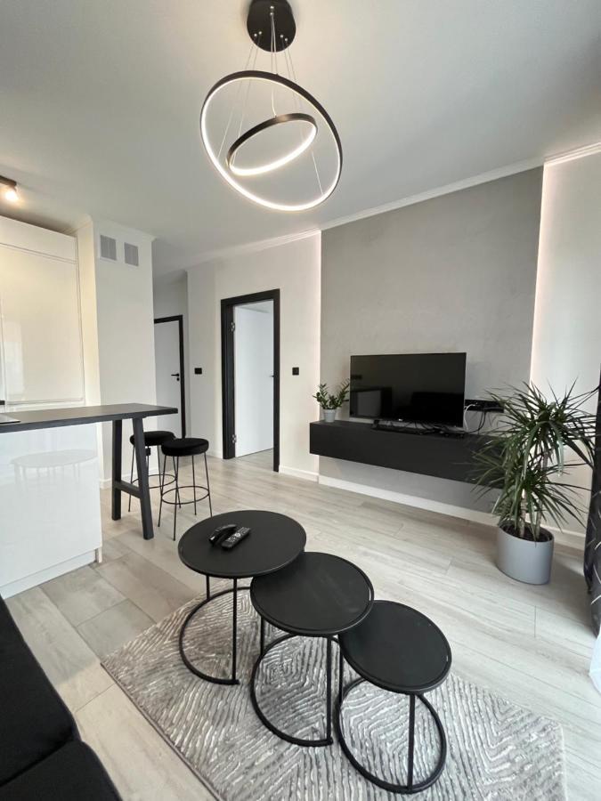 Trzy Pokoje Mieszkanie W Nowej Dzielnicy Wroclawia Apartment Exterior photo